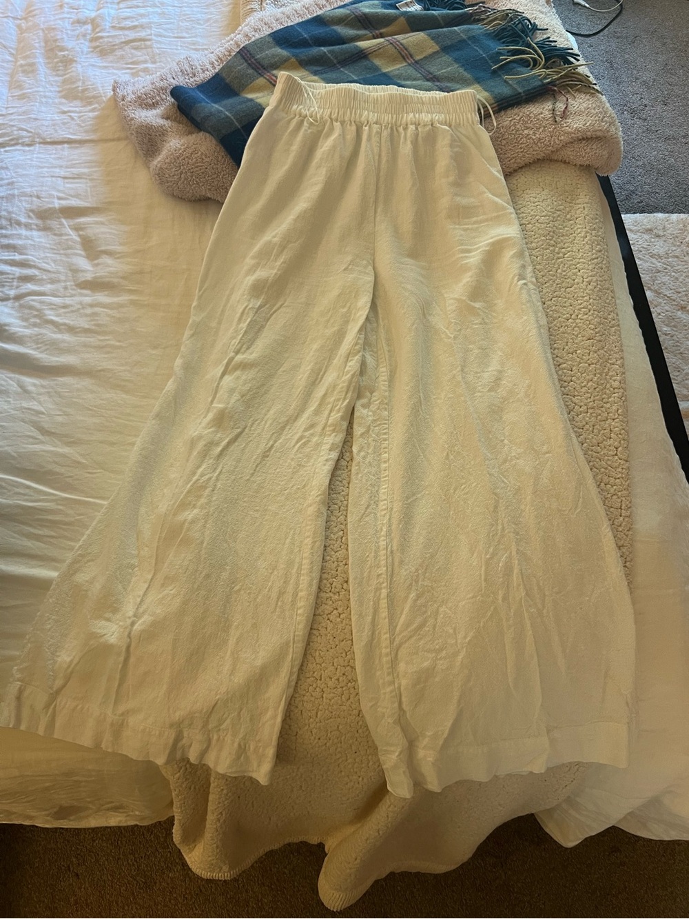Julia Amory Wide Leg Linen Pants